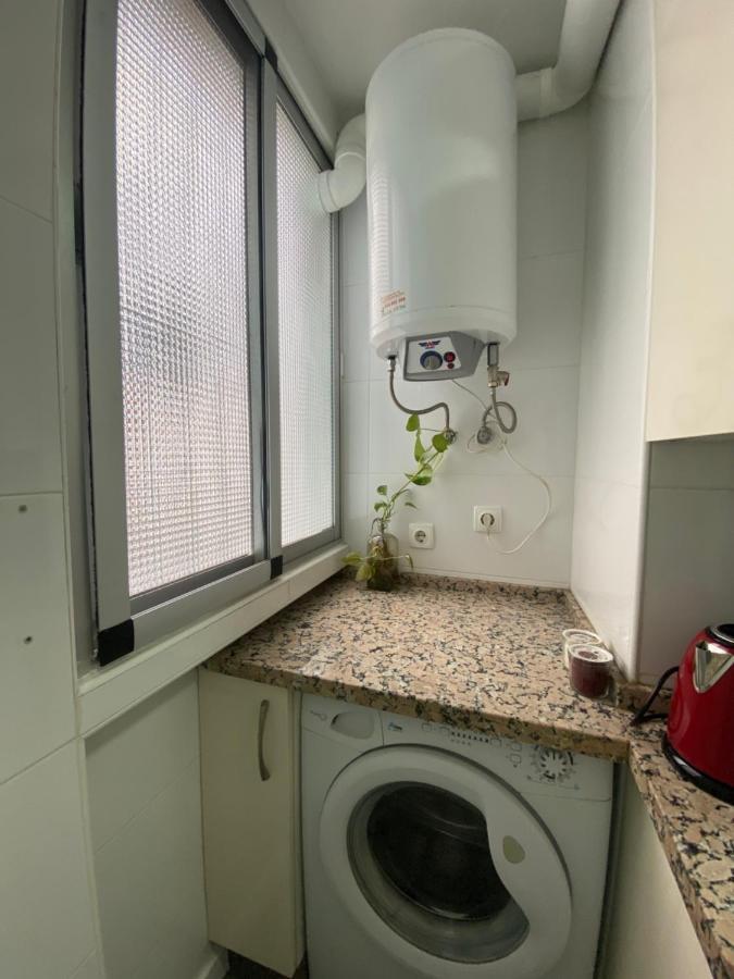 Piso Junto Al Hospital Macarena Apartment Seville Exterior photo